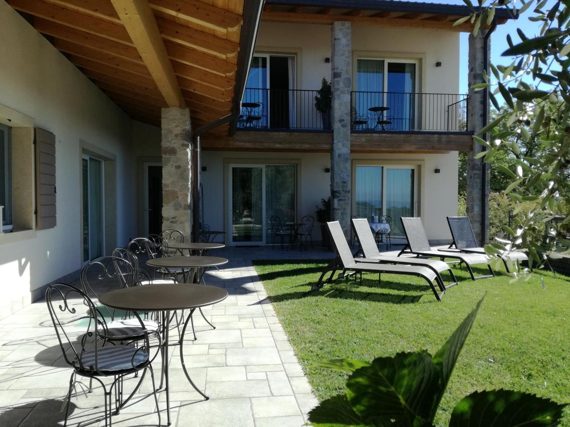 Relais Colle San Giorgio Bed and Breakfast Bardolino Exteriör bild