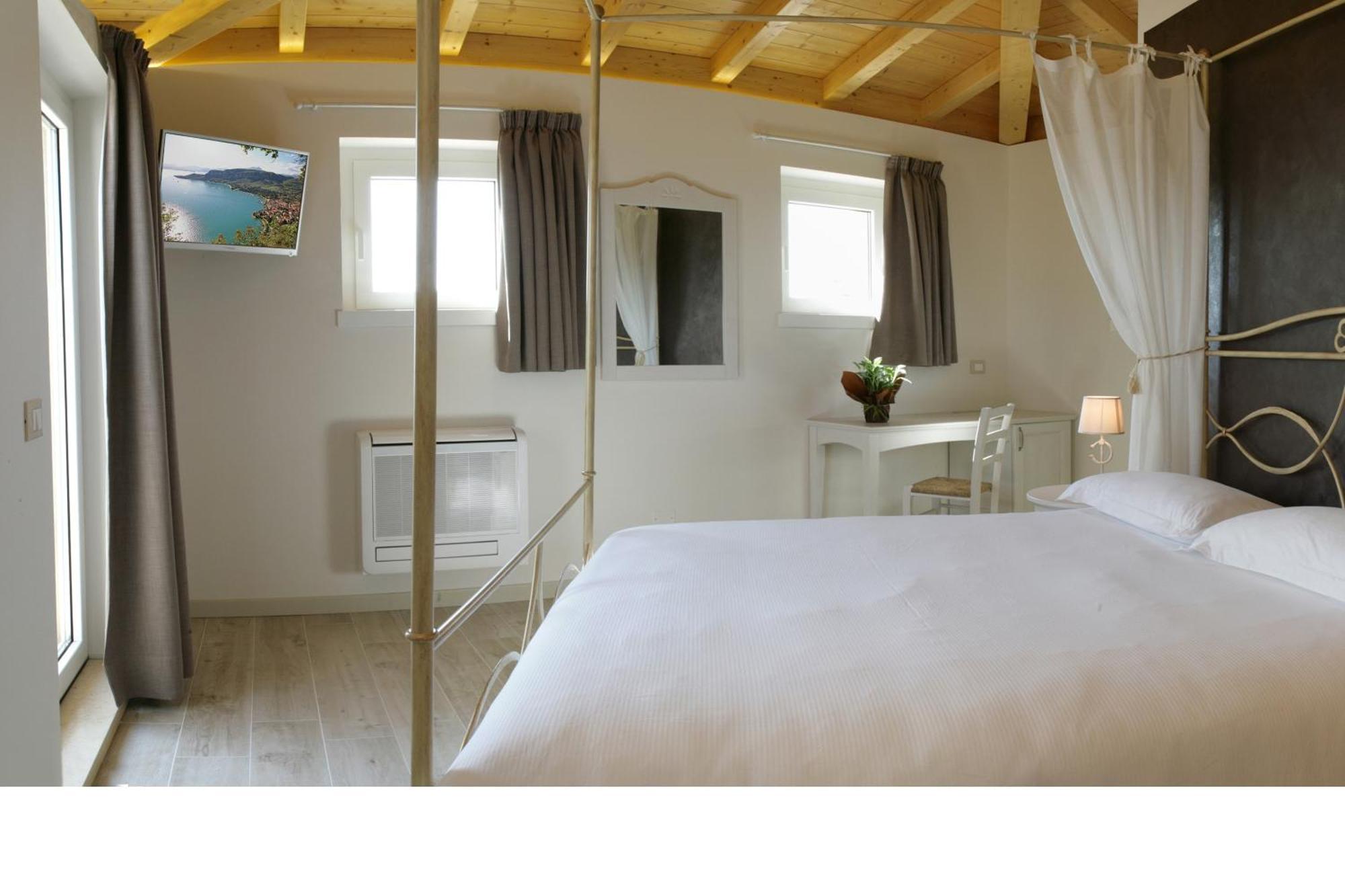 Relais Colle San Giorgio Bed and Breakfast Bardolino Rum bild