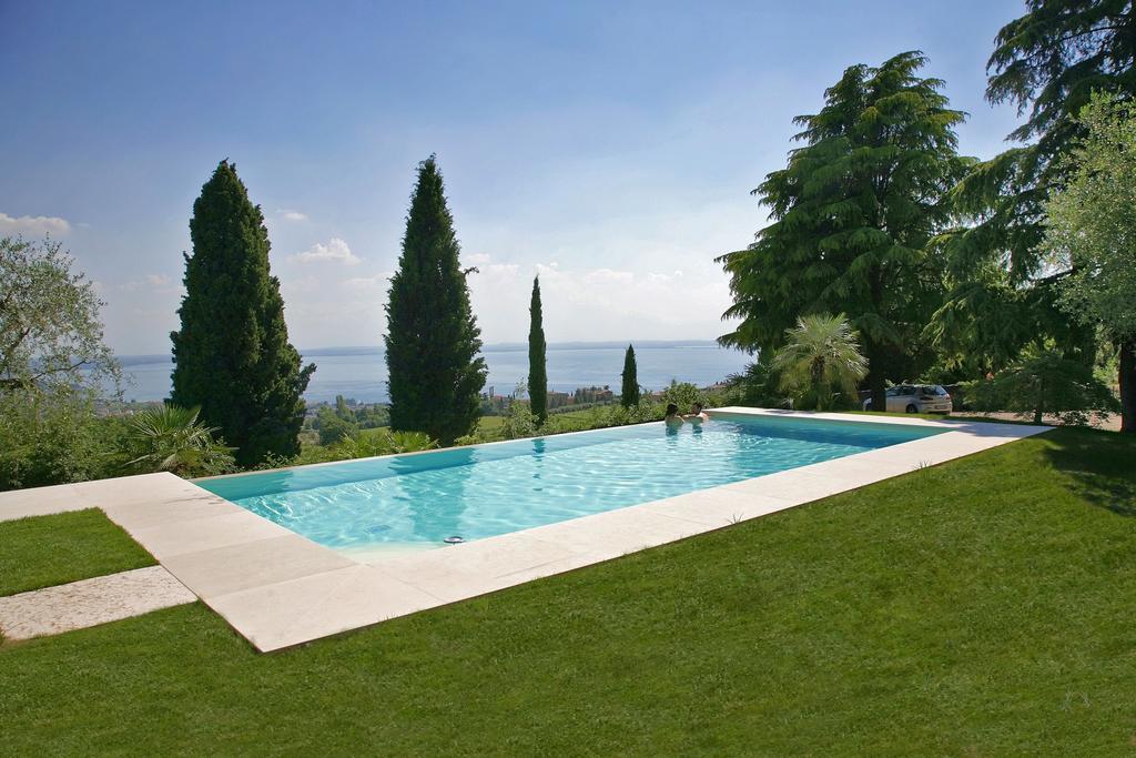 Relais Colle San Giorgio Bed and Breakfast Bardolino Exteriör bild