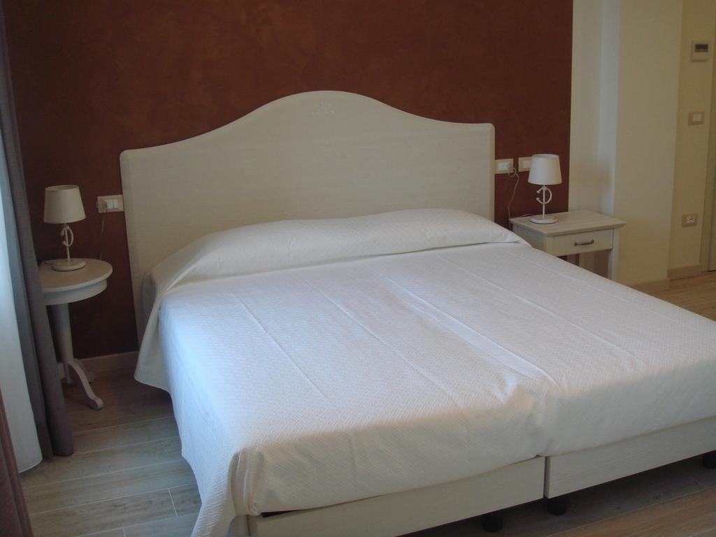 Relais Colle San Giorgio Bed and Breakfast Bardolino Rum bild