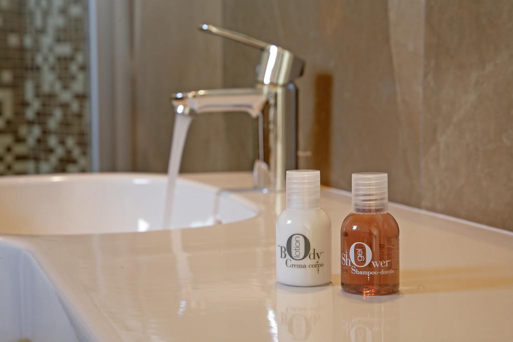 Relais Colle San Giorgio Bed and Breakfast Bardolino Rum bild
